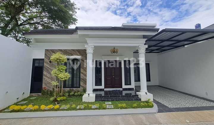 Rumah Mewah Cantik Siap Huni Tepi Jalan Godean Jogja 1