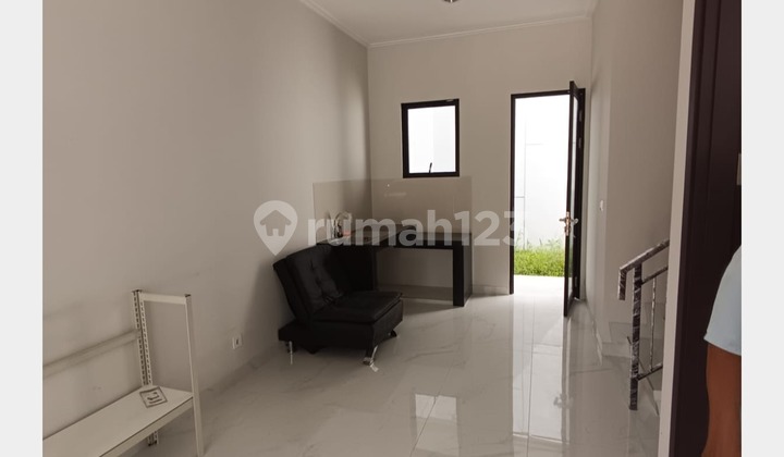 Disewakan Segera Rumah di Cluster Kuningan Village Pik2
