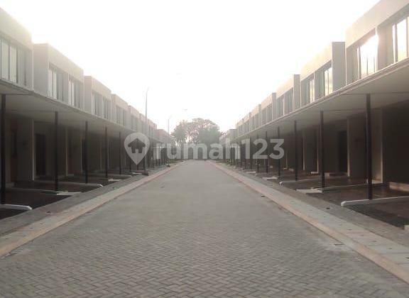 For rent millennial house 4.5 x 10m PIK 2 EXT