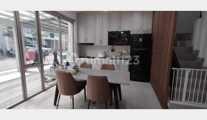 disewa rumah 8 x 10m cluster scarlet PIK 2