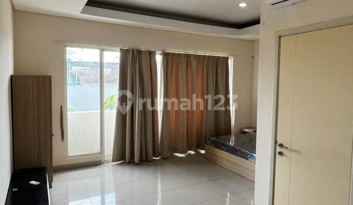 For Rent House 6M X 12M in Volendam Cluster PIK