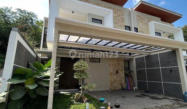  Rumah Minimalis Modern 2 Lantai Di Wedomartani Sleman 1