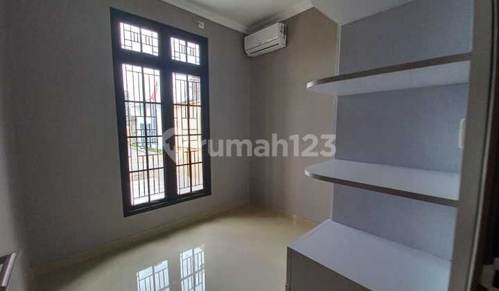 Super Mewah, Rumah Pesan Bangun Di Deket Kota Tepi Jalan 8