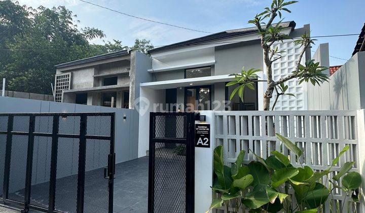 Rumah Desain Modern, 10 Menit Ke Kampus Uty Jogja Di Godean, Sleman 2