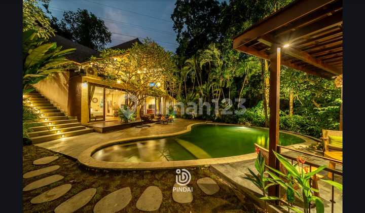 Exclusive Private Villa Asri in Buwit Tabanan with a Soothing River View