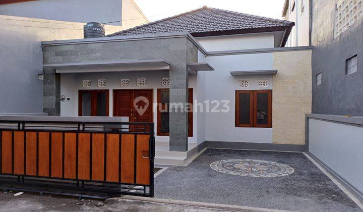 Modern 1 Floor House Ready to Live in in Pemogan 3 Bedrooms