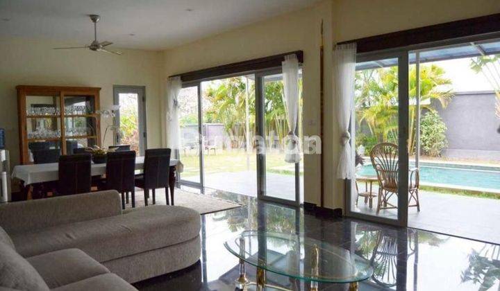 Luxury villa dekat dengan Pantai Melasti di Ungasan 1