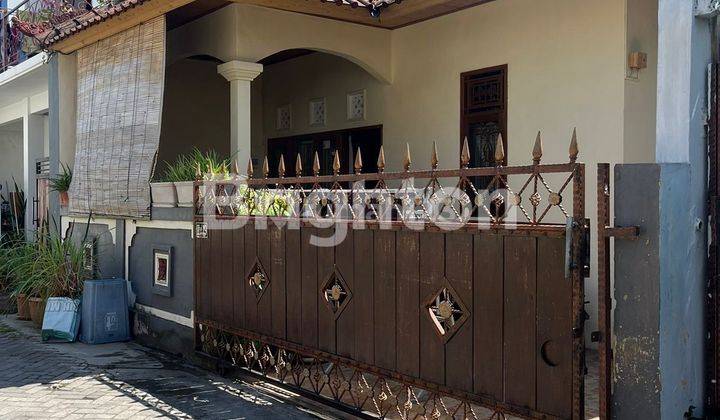 Well maintained house in strategic location in Sidakarya 1