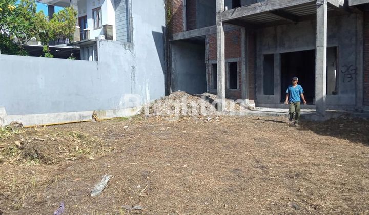 Rumah setengah jadi bisa disewa jangka panjang di Renon 2