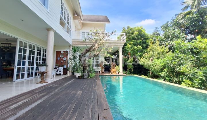 American Classic Villa Ready to Live In Semer Big Pool American Classic Villa Ready to Live In Semer Big Pool