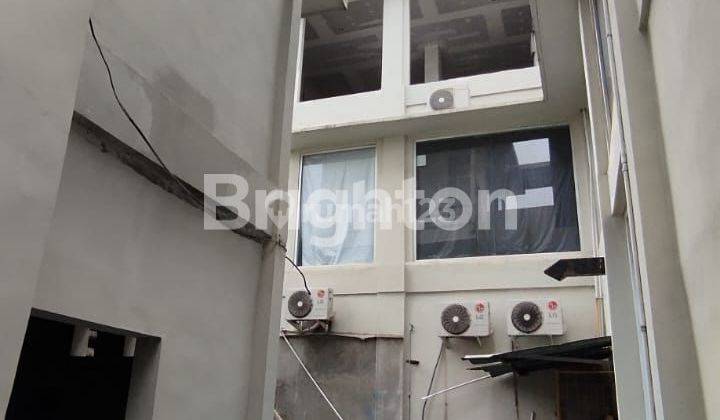 Tanah berserta Kantor dan Gudang di Padang Sambian 2