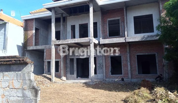 Rumah setengah jadi bisa disewa jangka panjang di Renon