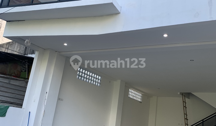 New 2-Story Ready-to-Live-in Shop House in Sesetan Sidakarya Bali New 2-Story Ready-to-Live-in Shop House in Sesetan Sidakarya Bali