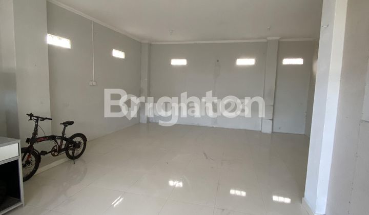 2-STORY SHOPHOUSE IN A BUSY AREA NEAR RENON FIELD 2