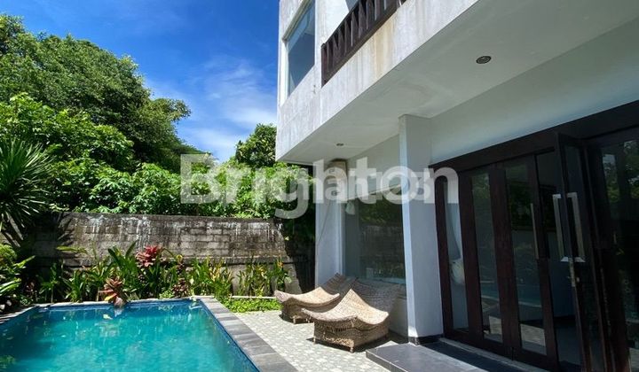 Villa 3 lantai siap huni di Pecatu Indah Resort dekat pantai Dreamland