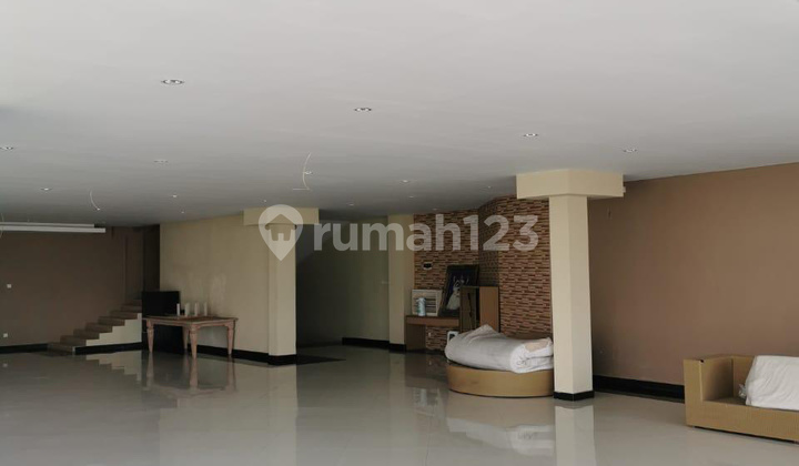 Large Strategic Hook Shophouse, Ready to Occupy, on Imam Bonjol, Pemecutan Klod 2