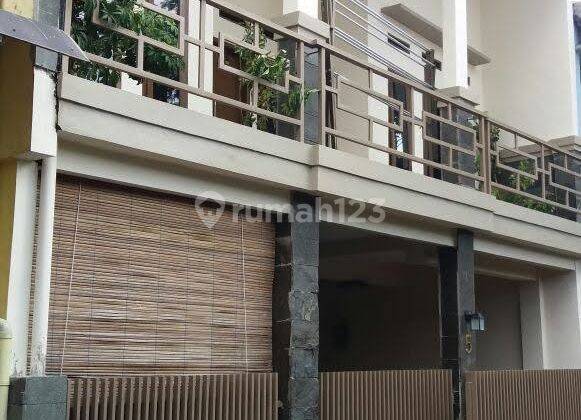 Rumah Minimalis 2lantai Dekat Kiara Artha Park Kircon Die 1