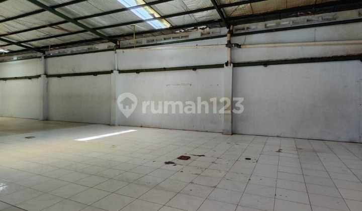 For Rent: Holis Permai Warehouse, suitable for home industry.