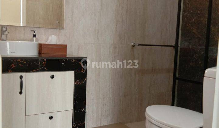 Rumah Taman Kebun Jeruk, Jakarta Barat, Lt.250m2, Lb.350m2 7