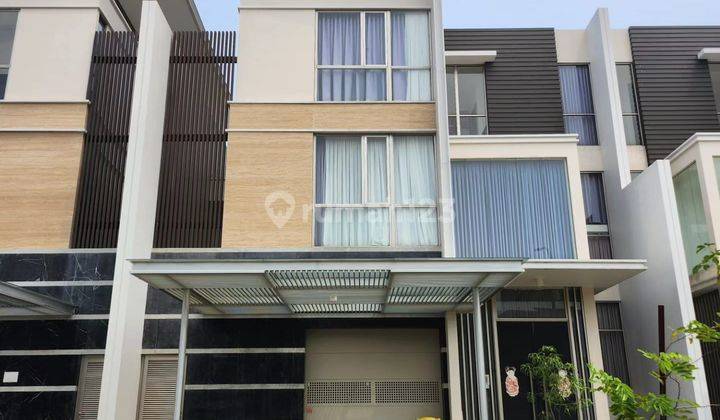 Rumah Pik, Golf Island, Jakarta Utara, Uk. 12x30, Private Lift 1