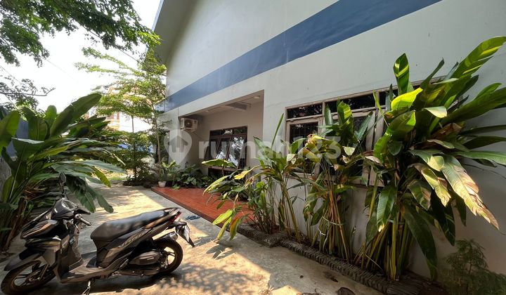 Sunter House, North Jakarta, Size 15x20 Corner, Unfurnished 2