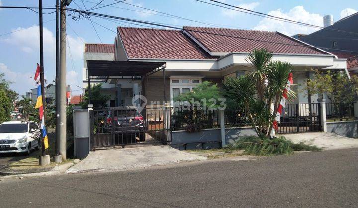 Rumah Harapan Indah, Bekasi, Hoek, Lt.337m2, Semi Furnish 2