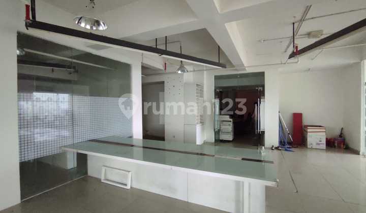 Office Space Grand Slipi Tower, Luas 259 m2, Lt. 11, Semi Furnish Office Space Grand Slipi Tower, Luas 259 m2, Lt. 11, Semi Furnish