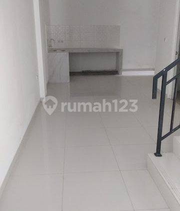 Rumah Muara Karang, Pluit, Jakarta Utara, 3,5 Lantai, Uk.4,5x15 1