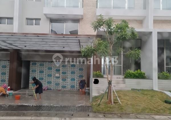 Rumah PIK 2, Cluster Manhattan, Uk.10x25, Termurah
