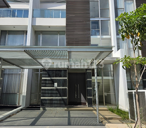 Rumah Golf Island, PIK, Mozart, 3 lantai, Uk. 8x25 Rumah Golf Island, PIK, Mozart, 3 lantai, Uk. 8x25