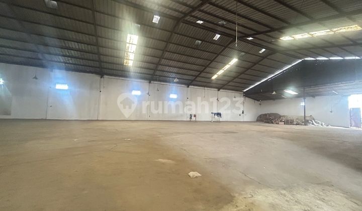Gudang Kavling DPR, Cipondoh, Tangerang, Luas 1600m2, Ada Office