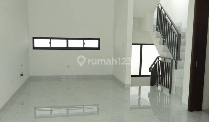 Rumah Golf Island Pik, Cluster Piano, 3 Lantai, Uk.5x15, Barat Daya 1