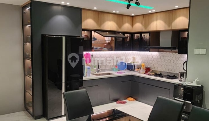 Rumah Muara Karang, Jakarta Utara, 2 lantai, Uk.6x15, Furnish