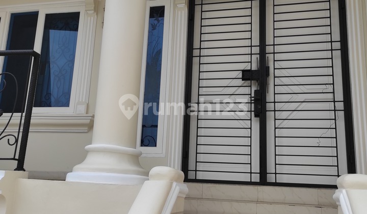 Rumah Pik 1, Cluster Walet, 3Lantai, Uk.7x25, Rapih, Ready Survey