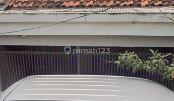 Rumah Tua di roxy mas 1