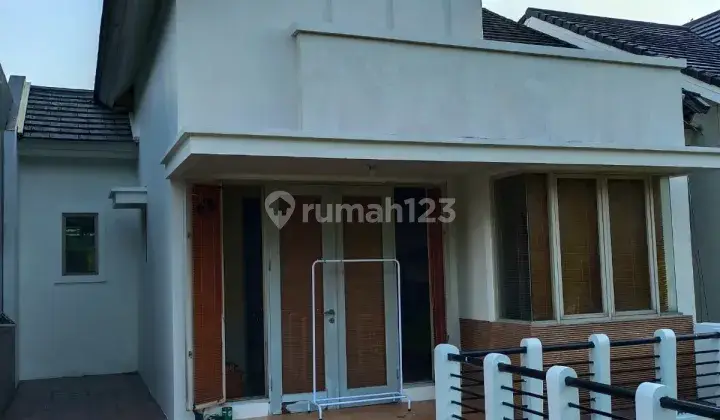 Rumah 2 lt cluster La Vintage BSD Tangsel Serpong 9 x 20 m2 hadap selatan murah banget siap huni!! 1