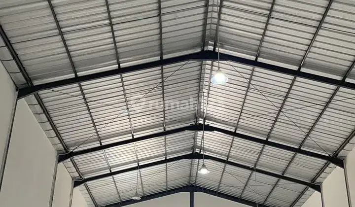 Gudang Angkasa Tangerang 10 x 30 M2 murah banget siap huni acess masuk container dekat airport Cengkareng Jakarta, ayo termurah, baru & bagus banget!! 2
