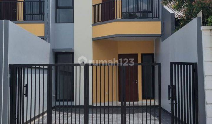 Rumah 2 lt 5 x 25 m2 di Meruya Utara 3 +1 kt bagus, SHM, bagus siap huni letaknya strategis!! 1