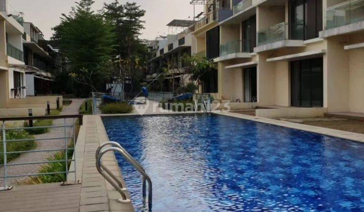 Rumah 4 lt di Coasta Villa Ancol Jakarta Utara model rooftop ada 4 kt 4+1 km,  hadap selatan, nego yuk sampai deal!!  1