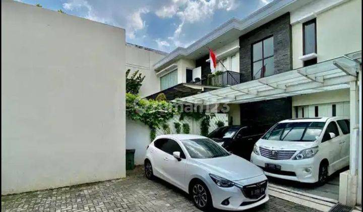 Rumah Mewah Di Dekat Duren 3, Jaksel Lt 536 M2 Lb 500 M2 Ada 5 +2 Kt 5+1 Km Semi Furnished Ada Private Pool, Nego Yuk Sampai Deal !!siap Huni!! 1