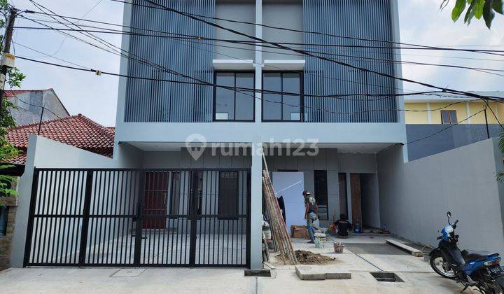 Rumah Baru Mewah 2 Lt Di Kavling Dki Kawasan Premium Meruya Utara 5 X 22, 5 M2, Shm Ada 4+1 Kt 4+1 Km Unfurnished Carport 2 Mobil, Siap Huni Siap Disurvei Yuk!! Limited Edition Nih!  2