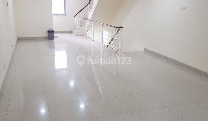 Ruko Dalam Kawasan Siap Huni Full Renov di Pondok Indah 11
