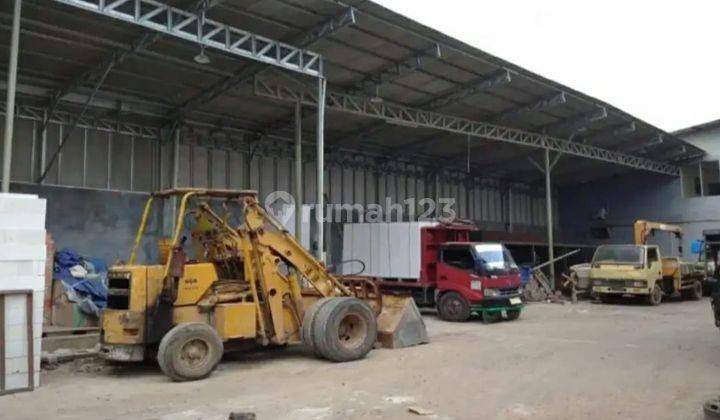 Toko Bangunan Masih Operasional Cocok Untuk Gudang di Cibubur 3