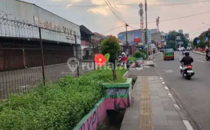 Strategic Building Suitable for Business Location in South Bogor