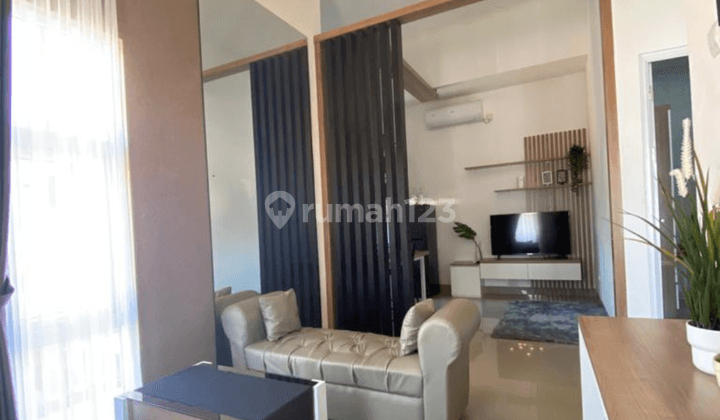 Rumah Dekat Tangerang Selatan Mewah & Elegan  4