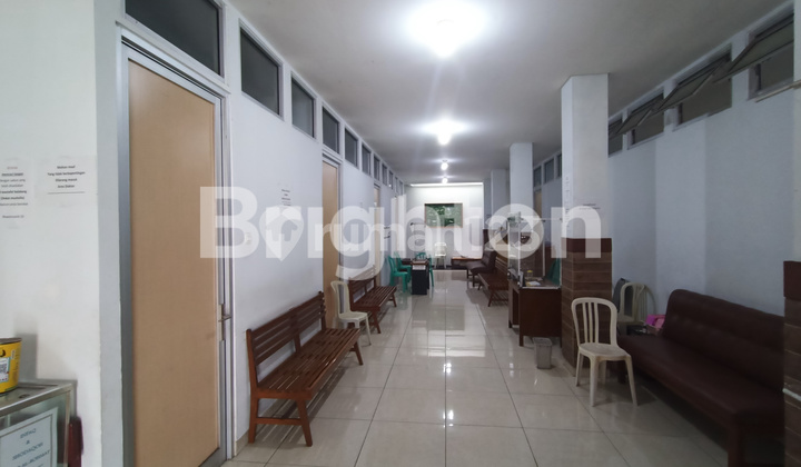 **2-Story Fully Furnished Strategic House in the Center of Cianjur City (Warung Jajar) – Suitable for Residence & Business!** **2-Story Fully Furnished Strategic House in the Center of Cianjur City (Warung Jajar) – Suitable for Residence & Business!**