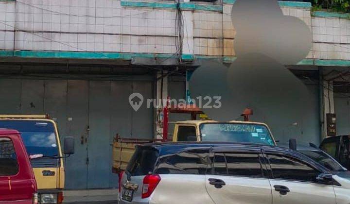 Dijual 2 Ruko strategis di Tengah Kota di Jl. Suniaraja 1