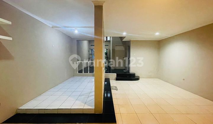 DIJUAL CEPAT RUMAH 2,5 LANTAI DI KOTA BARU PARAHYANGAN (KBP) LOKASI TATAR JINGGA NAGARA HUNIAN ASRI DAN NYAMAN BANGUNAN SUDAH FULL RENOVASI SIAP HUNI DAN LOKASI STRATEGIS