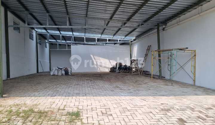 Warehouse for Rent in Nanjung Margaasih Bandung, Ready to Use, Spacious and Comfortable, Strategic Location, and Easy Access.