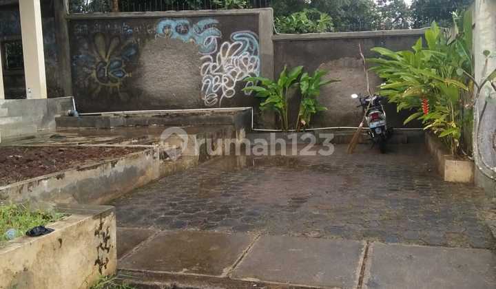 Dijual Rumah Murah Butuh Renovasi di Cigadung Bandung Lokasi Strategis 2